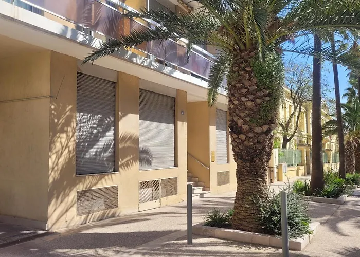 Spacieux T4 Renove En Plein Coeur De Hyeres Ideal Pour Des Vacances En Famille