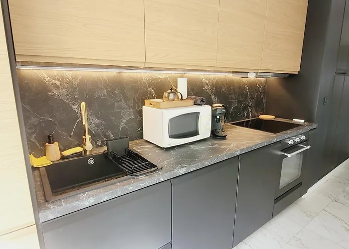 Spacieux T4 Renove En Plein Coeur De Hyeres Ideal Pour Des Vacances En Famille